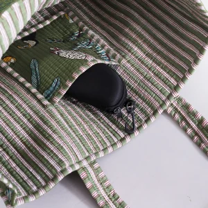 Green Forest Quilted Cotton Carry Bag - Image 4