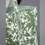 Women Green Leaf Travel Tote Bags - Image 4