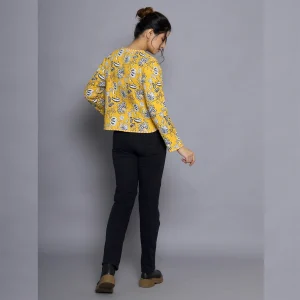 Beautiful Yellow Floral Print Quilted Jacket - Image 8