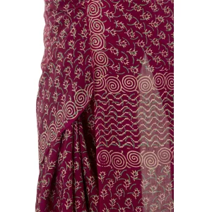 Beautiful Maroon Floral Print Cotton Saree - Image 5