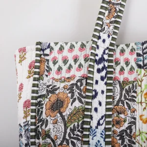 Women's White Patchwork Quilted Carry Bag - Image 3