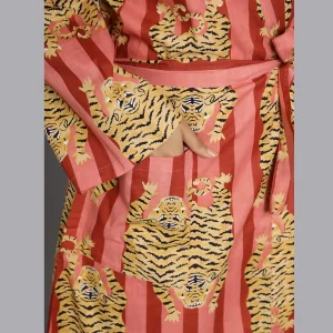 Women Pink Tiger Printed Soft Cotton Kimono Robe - Image 5