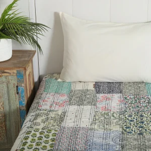 Handmade Patchwork Kantha Quilt Twin Size White Cotton Bedspread - Image 3