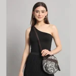 Beautiful Black & White Ikat Print Purse - Image 2
