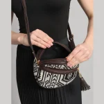 Beautiful Black & White Ikat Print Purse - Image 5