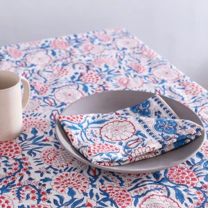 New Floral Printed Rectangular Table Cloth With Napkins - Image 5