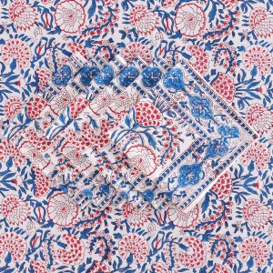 New Floral Printed Rectangular Table Cloth With Napkins - Image 4