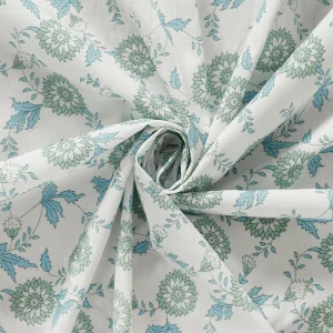 Beautiful White Floral Printed Loose Fabric - Image 3