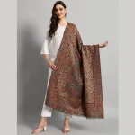 Women's Casual Green Geometric Soft Wool Shawl - Image 2