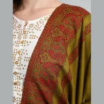 Women's Green Paisley Soft Wool Shawl - Image 5