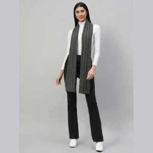 Handmade and Warm Oversize Scarf Grey Knitted - Image 3
