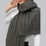 Handmade and Warm Oversize Scarf Grey Knitted - Image 5