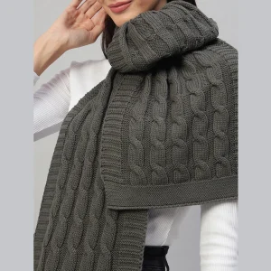 Handmade and Warm Oversize Scarf Grey Knitted - Image 5