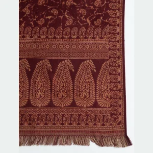 Women's Traditional Maroon Paisley Woolen Shawl - Image 7