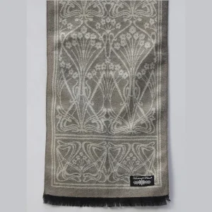 Women's Winter Scarf Beige Floral - Image 6
