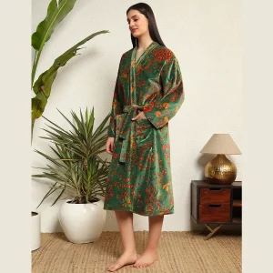 Luxury Green Floral Print Velvet Bathrobe for Women's - Image 3