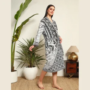 Women's Long Sleeve Bathrobe Handmade Mandala Print - Image 4