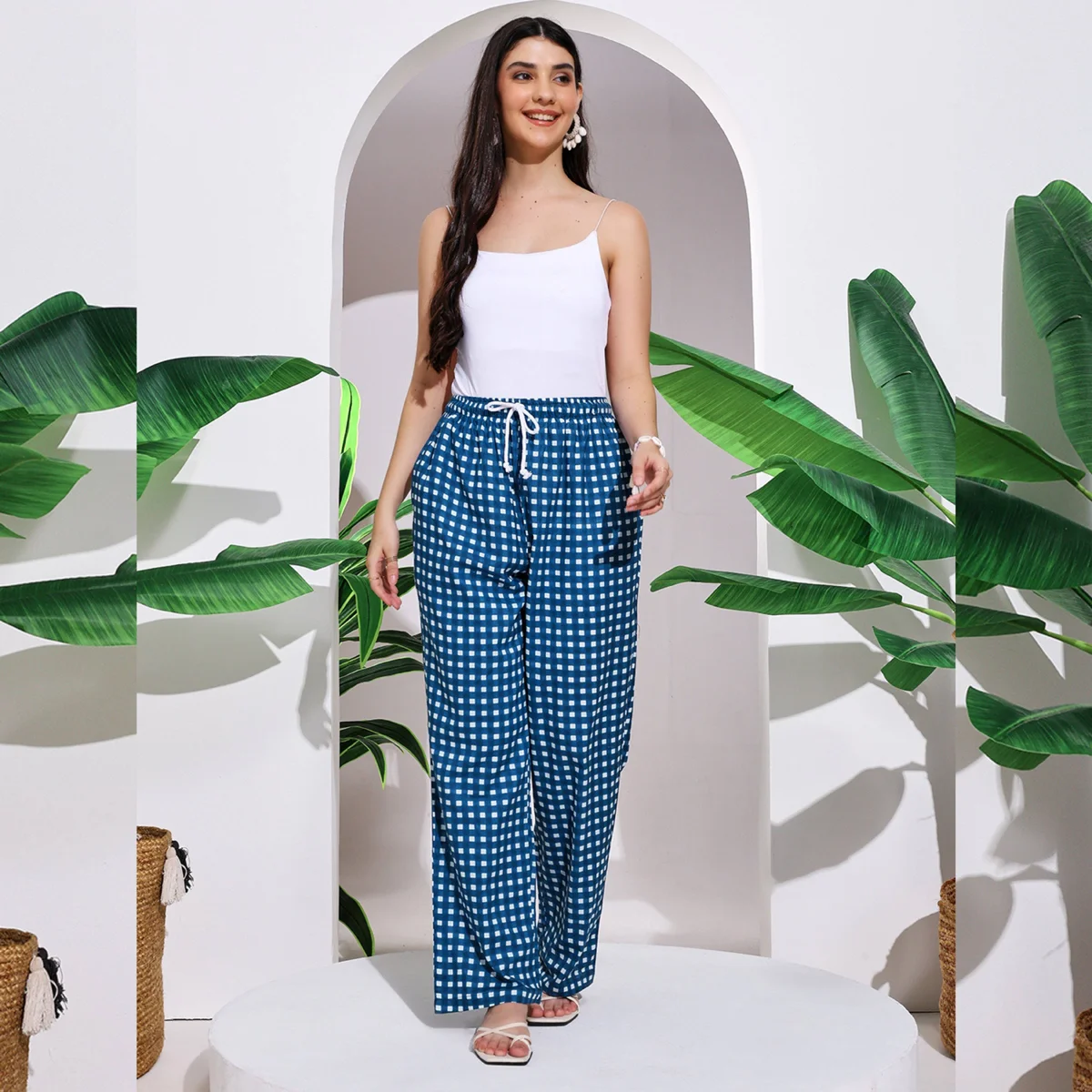 womens-pajama-pants-with-blue-check-print PT-11 (1)