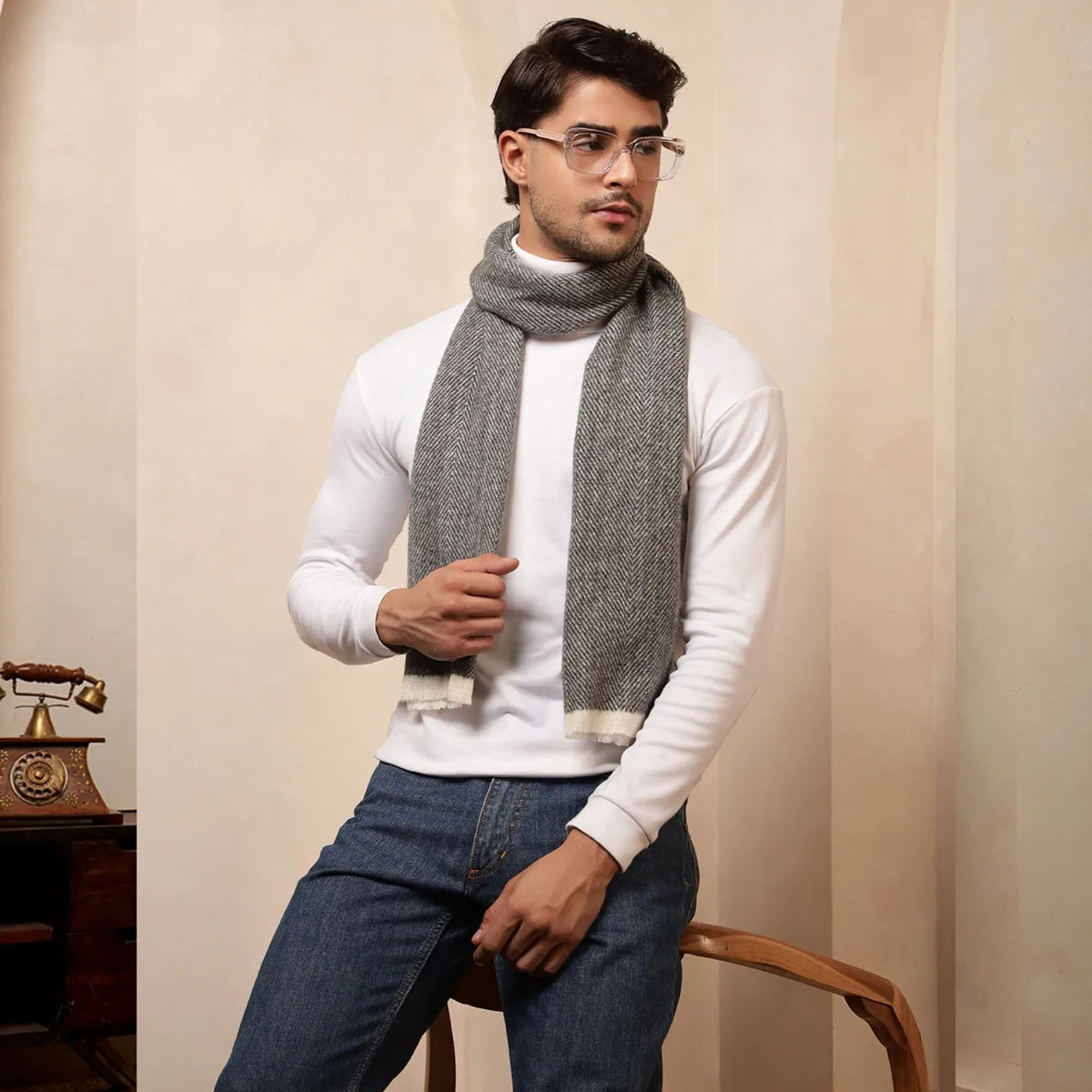 black-herringbone-muffler-mens-winter-wool-scarf WM-174 (2)