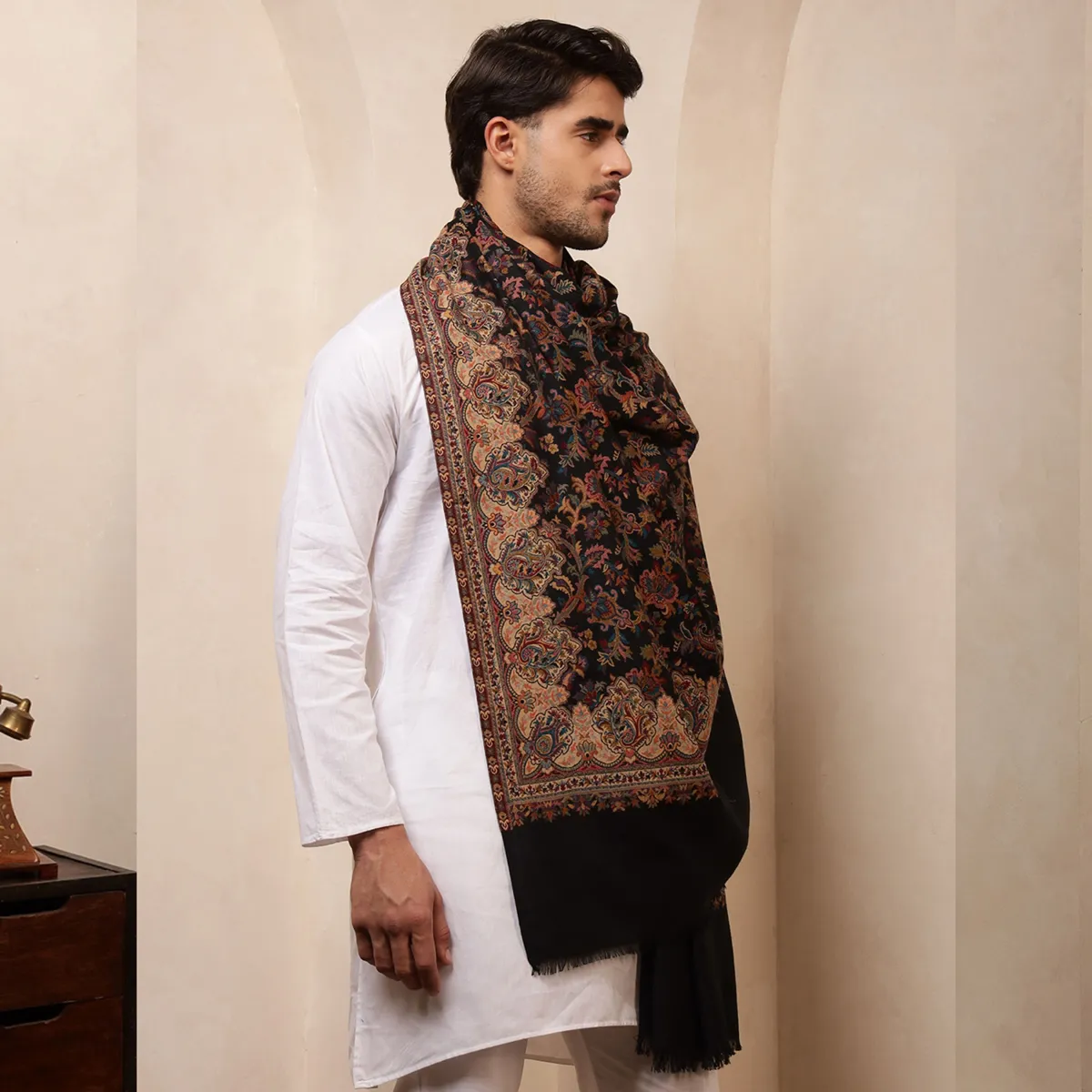 black-paisley-soft-and-warm-winter-shawl MWS-50 (3)