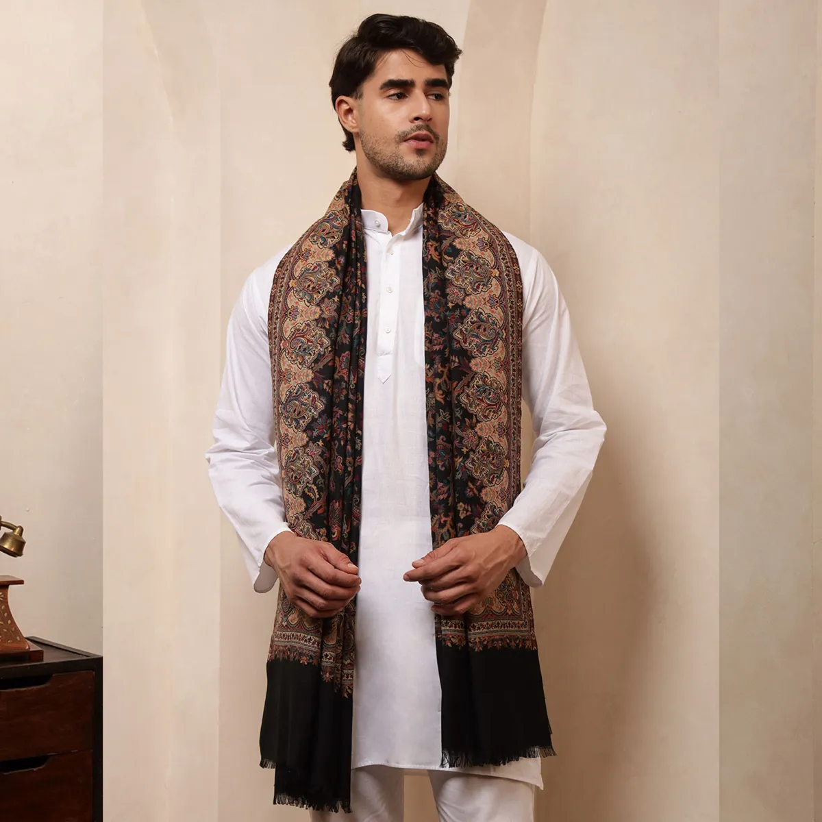 black-paisley-soft-and-warm-winter-shawl MWS-50 (9)