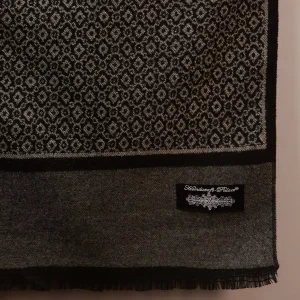 Indian Gray Abstract Reversible Scarf Winter Wool Muffler - Image 8
