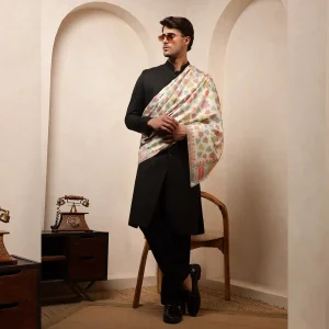 Kullu White Leaf Designs Men's Wool Shawl - Image 8