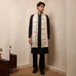 Kullu White Leaf Designs Men's Wool Shawl - Image 7
