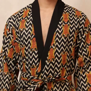 Luxury Zig Zag & Tiger Print Men's Bath Robe Black Kimono - Image 7