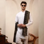 Men's Black Paisley Pattern Soft Wool Shawl - Image 4