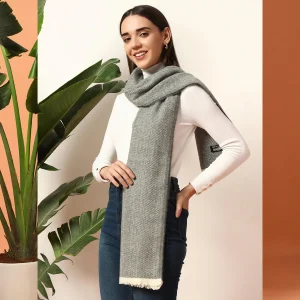 Women's Cashmere Grey Herringbone Winter Scarf - Image 5