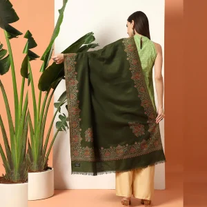 Beautiful Green Paisley Woolen Shawl - Image 6