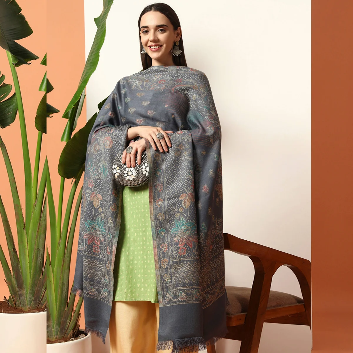 women-grey-paisley-design-wool-blend-shawl WWS-510 (1)