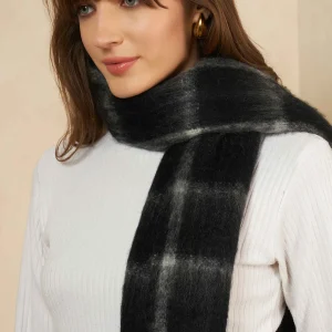 Indian Handmade Black Checked Acrylic Wool Scarves - Image 6