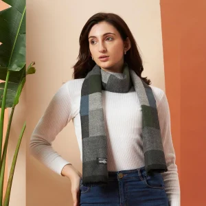 Gray Check Woolen Scarf for Girls & Women's - Image 4