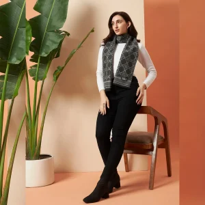 Women Cashmere Gray Tartan Wool scarves - Image 6