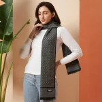 Women's Winter Warm Indian Made Gray Abstract Wool Scarves - Image 5