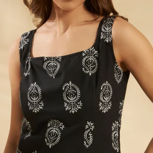 Women Cotton Black Paisley Sleeveless Kurti Square Neck Top - Image 4