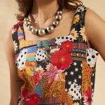 Women Square Neck Block Printed Slim Fit Cotton Kurti - Image 3