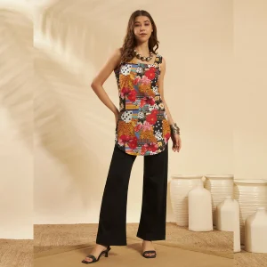 Women Square Neck Block Printed Slim Fit Cotton Kurti - Image 8
