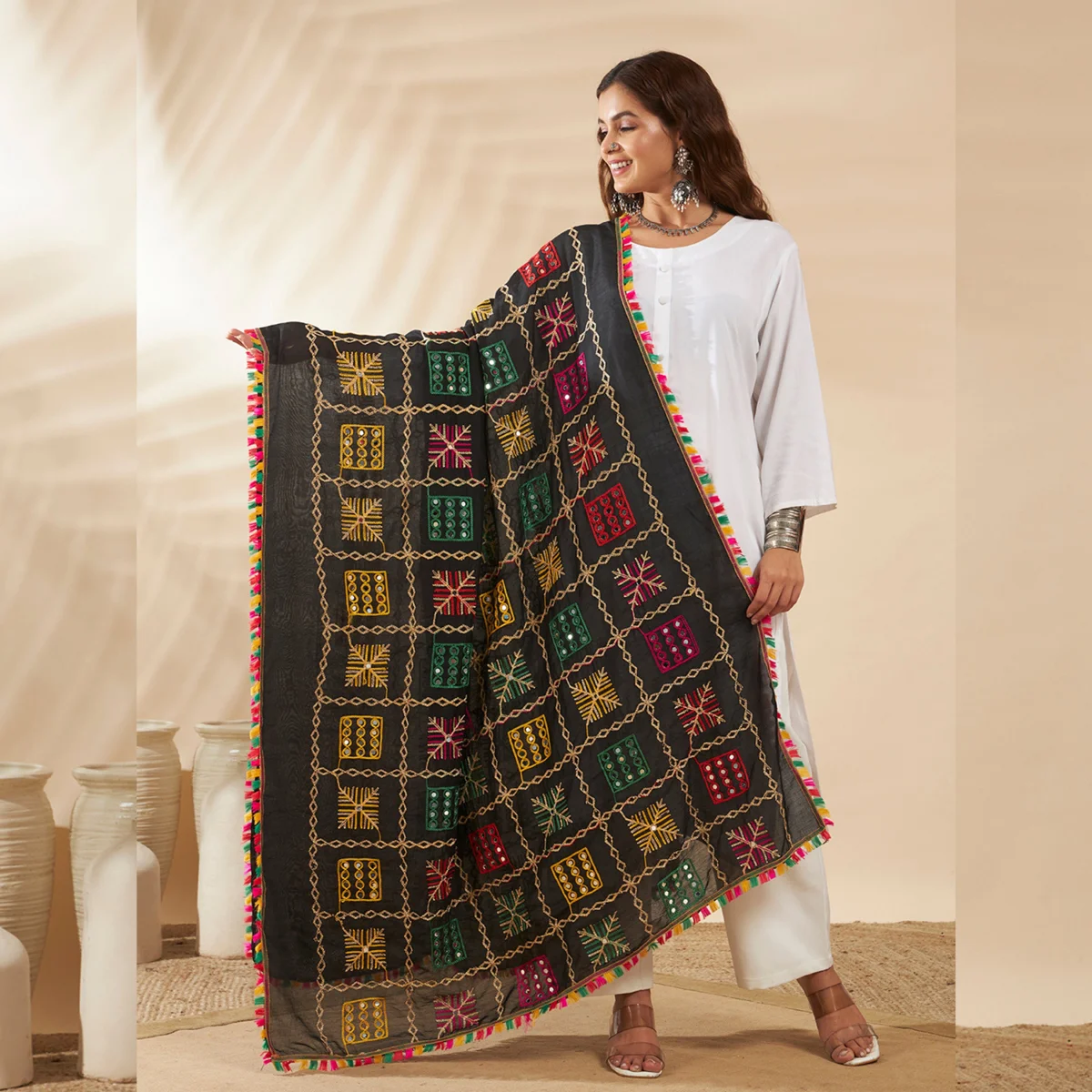 ethnic-cotton-black-dupatta-phulkari-embroidery-mirror-work-for-women-scarf DCS-68 (2)