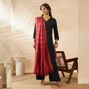 Ethnic Wear Dupatta for Women Maroon Banarasi Bandhani Zari Border Stole - Image 3
