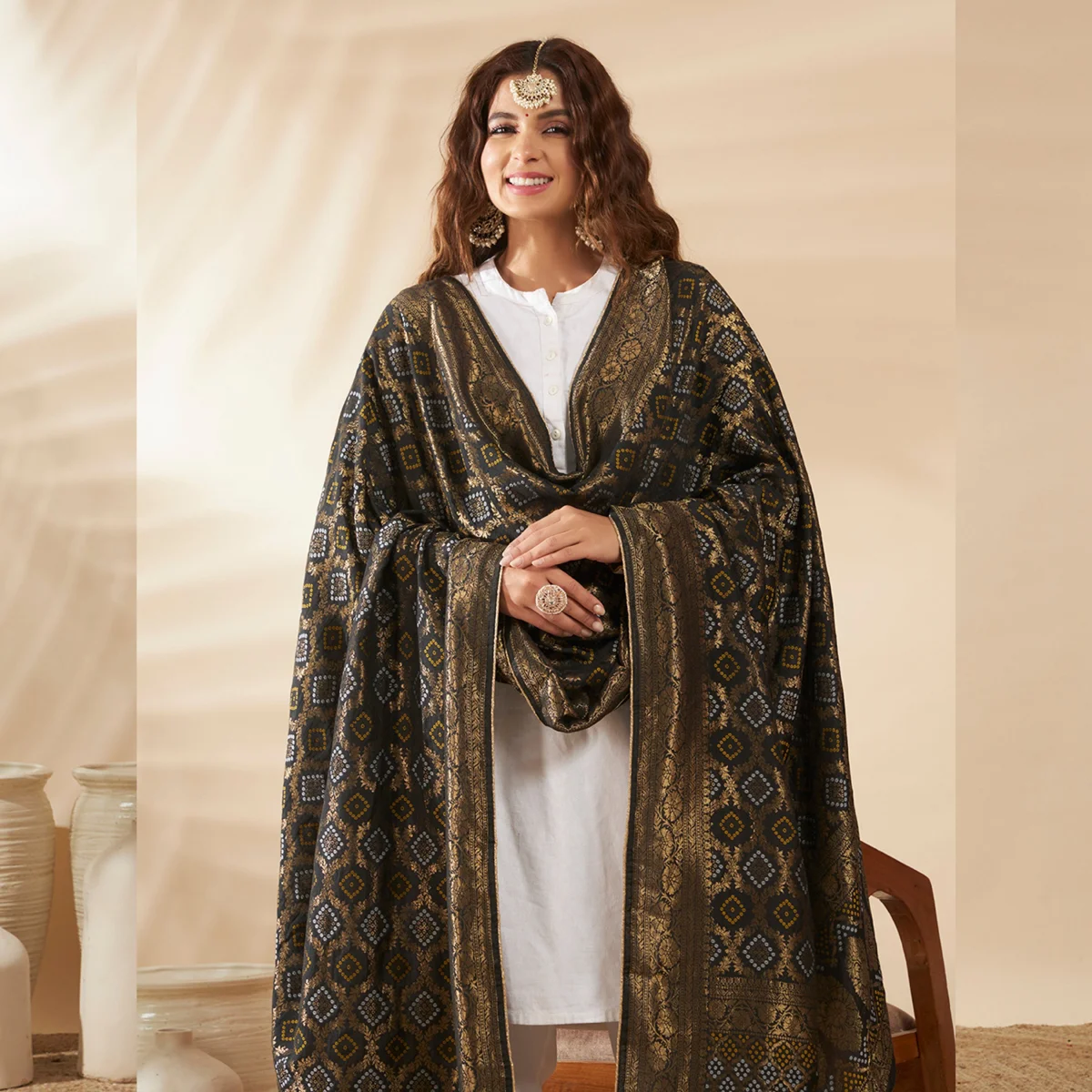 luxury-banarasi-dupatta-black-bandhani-cotton-with-designer-zari-work-stole DCS-78 (8)