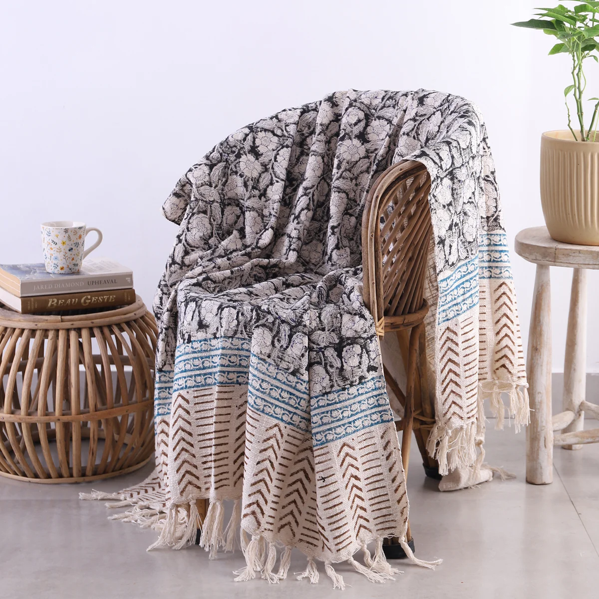 beige-and-black-boho-floral-hand-block-print-cotton-sofa-throw WT-273 (1)