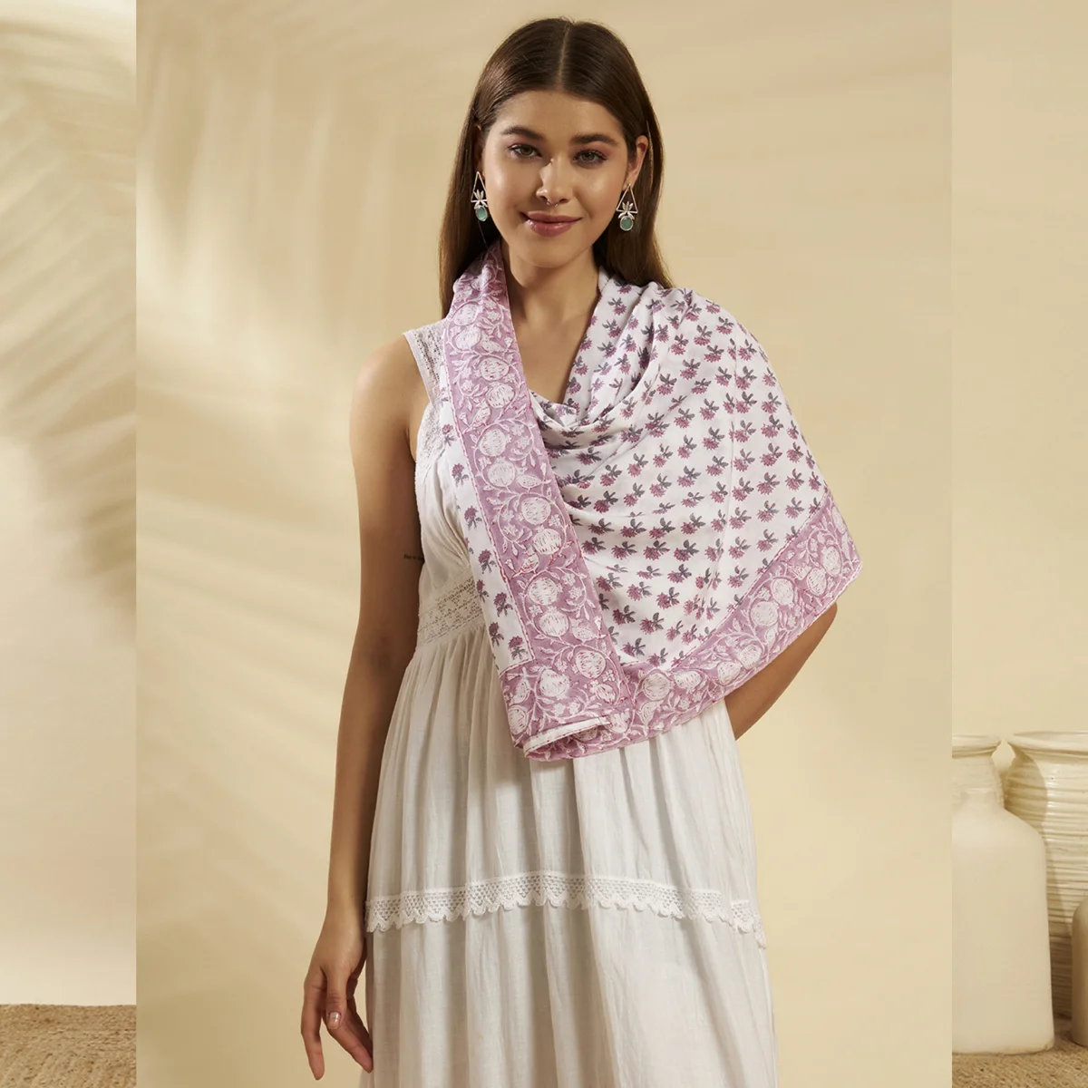 daily-wear-purple-floral-cotton-wrap-square-scarf CSH-35 (1)