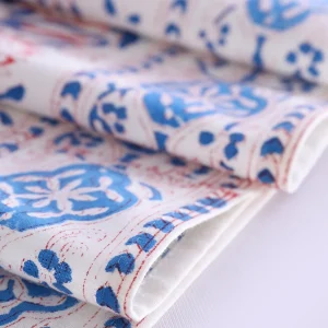 Traditional Floral Dining Table Runner Red Blue White Kitchen Decor - Image 5